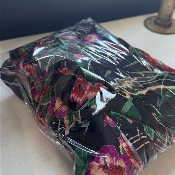 Misa Los Angeles Open Back Floral Maxi Dress NWT SMALL - Picture 7 of 7